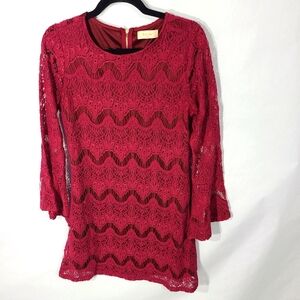 Altar'd State Women's Size Medium Burgundy Dress Lace‎ Flirty Sleeves